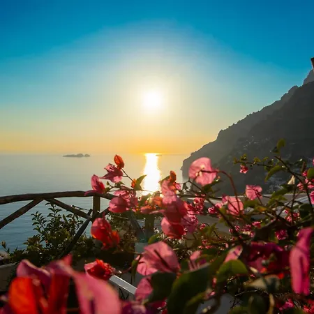 Apartment Aria Di Mare,near Elevator, Few Steps, Parking, Garden Positano