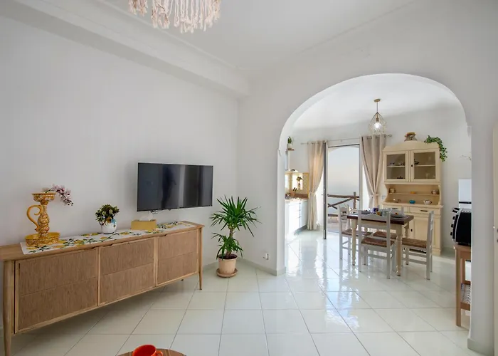 דירה Aria Di Mare,near Elevator, Few Steps, Parking, Garden *