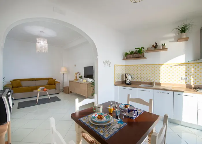 Aria Di Mare,near Elevator, Few Steps, Parking, Garden * פוזיטנו